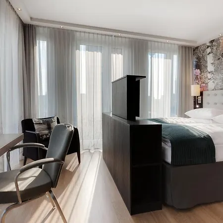 호텔 Berlin-alexanderplatz, An Ihg 4*