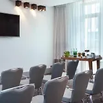 ホテル Berlin-alexanderplatz, An Ihg 4*