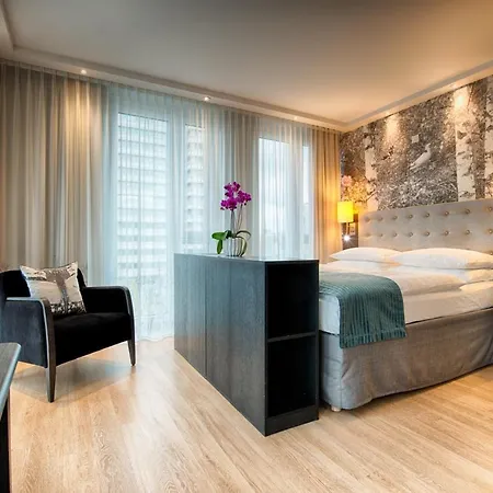 Berlin-alexanderplatz, An Ihg 4* ברלין