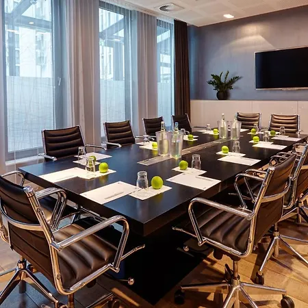 Berlin-alexanderplatz, An Ihg