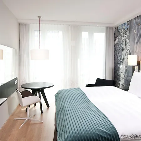 Otel Berlin-alexanderplatz, An Ihg