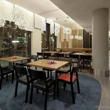 Berlin-alexanderplatz, An Ihg Otel